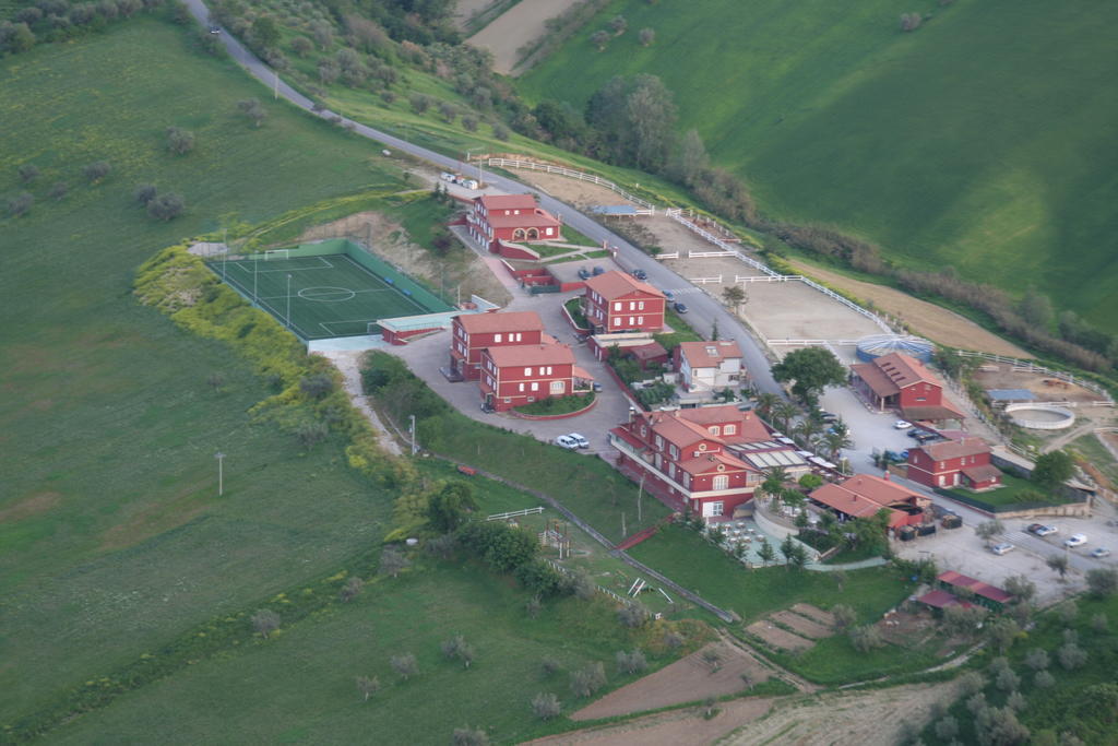 Fattoria Cerreto Ξενοδοχείο Mosciano SantʼAngelo Εξωτερικό φωτογραφία