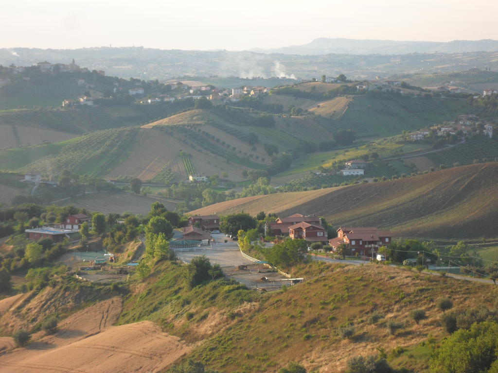 Fattoria Cerreto Ξενοδοχείο Mosciano SantʼAngelo Εξωτερικό φωτογραφία