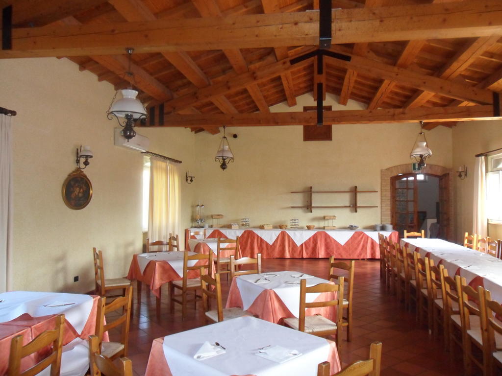 Fattoria Cerreto Ξενοδοχείο Mosciano SantʼAngelo Εξωτερικό φωτογραφία
